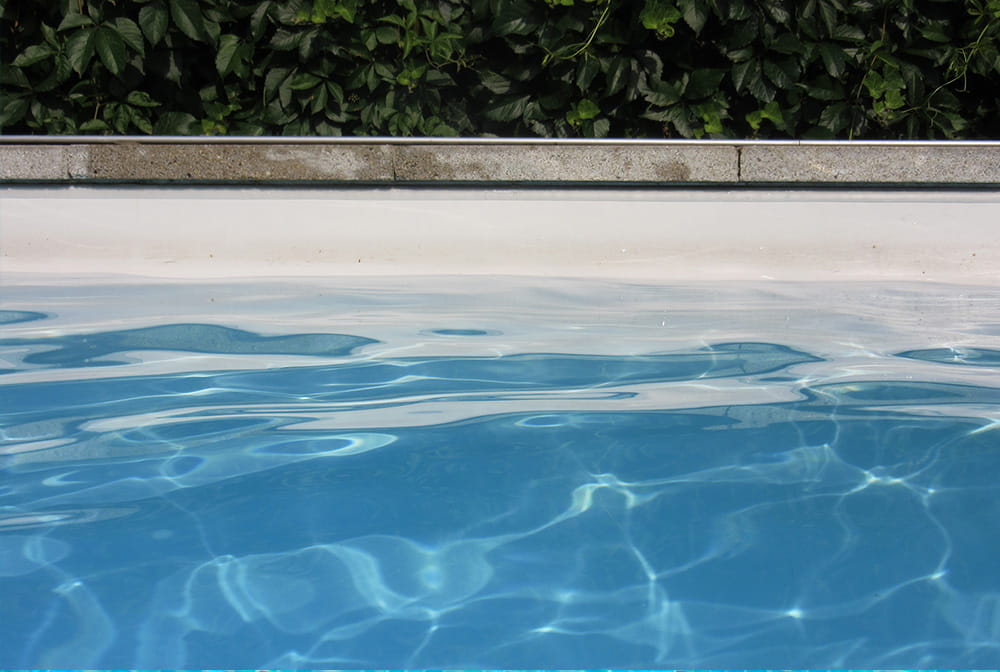 Piscine privée de l'Hérault entretenue et réparée pour l'été